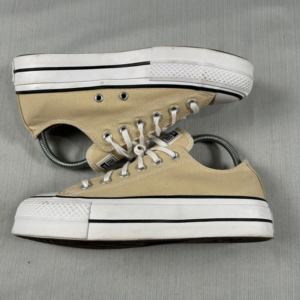 Converse Chuck Taylor All Star Lift Womens US 8 Beige Platform Casual Sneakers